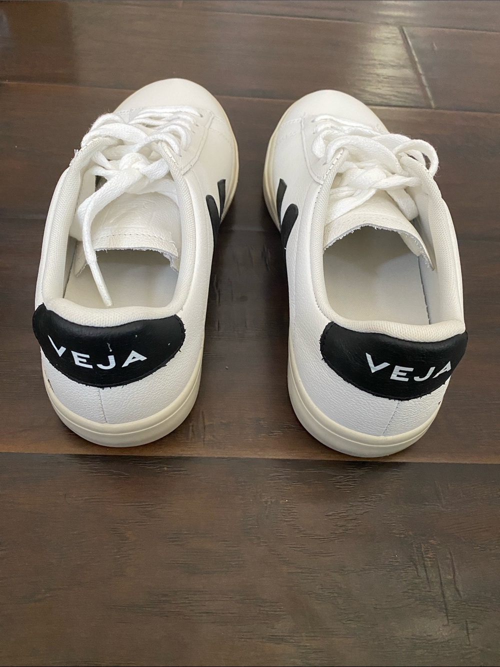 New with box Veja Campo Leather upper lace up shoes women’s size 10 - Picture 4 of 9